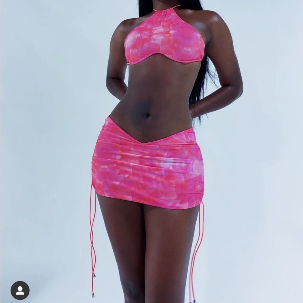 Sel doval two piece